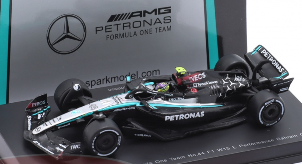 1/64 Spark 2024 Formula 1 Mercedes-AMG PETRONAS F1 Team No.44 W15