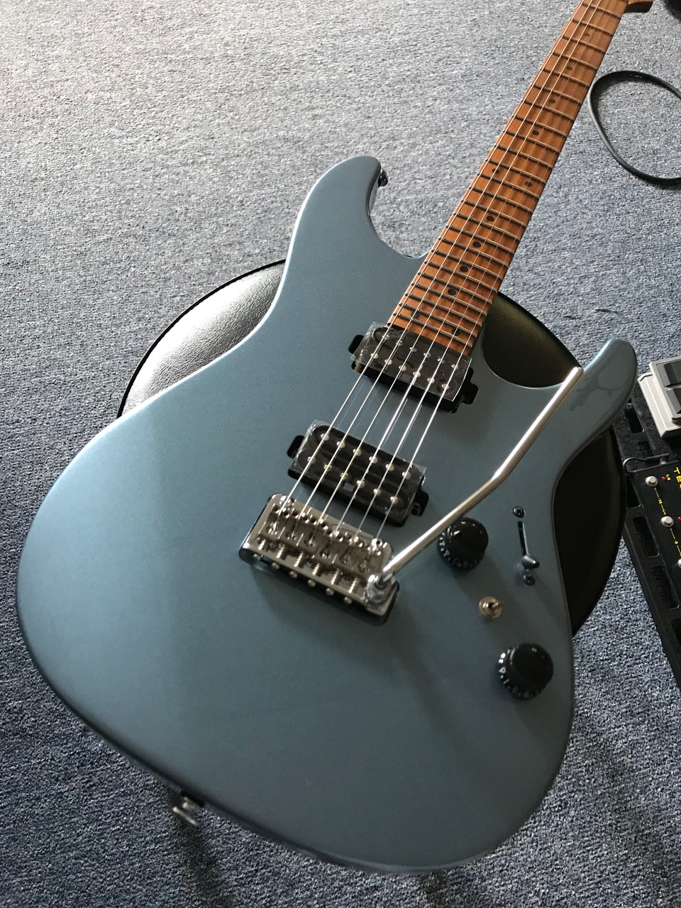 Ibanez AZ2402 Prestige Ice Blue Metallic MIJ