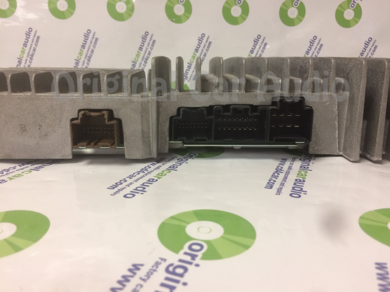 キャデラック エスカレード Bose アンプ No 25939529 キャデラック