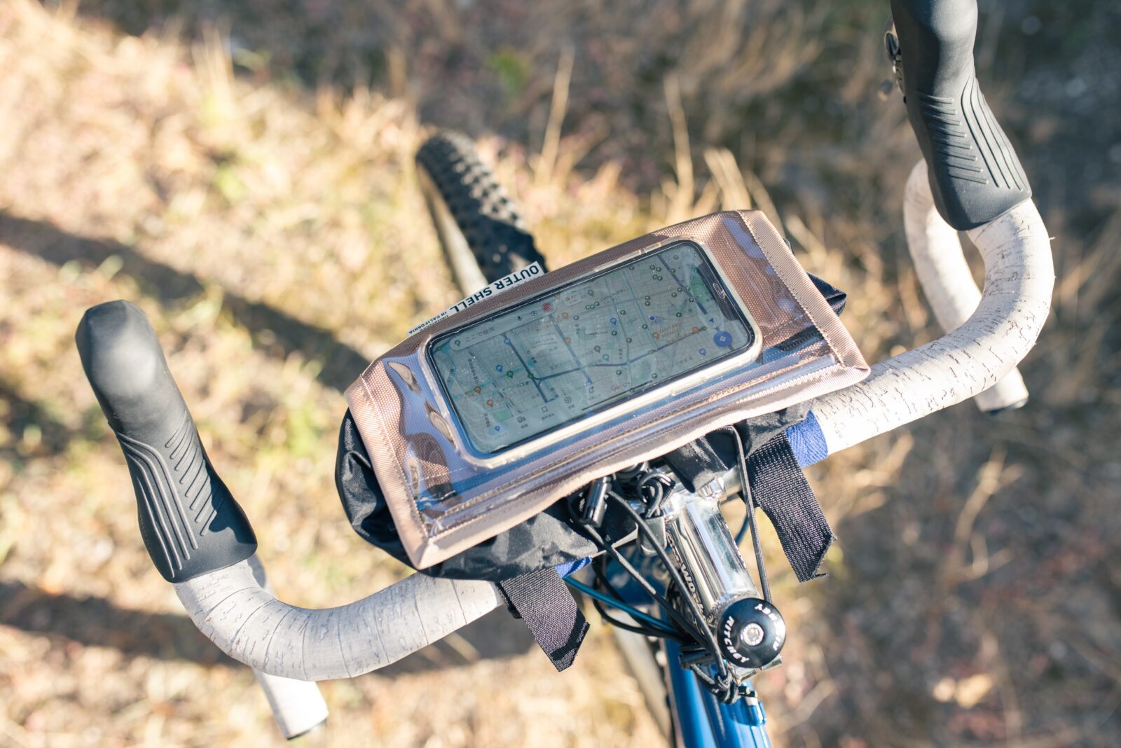 OUTERSHELL ADVENTURE】新機能搭載！Drawcord Handlebar Bag – 2024