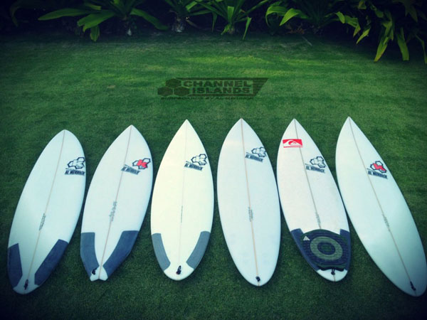 2011年のハワイにおけるケリー・スレーターのクイーバー | チャネル