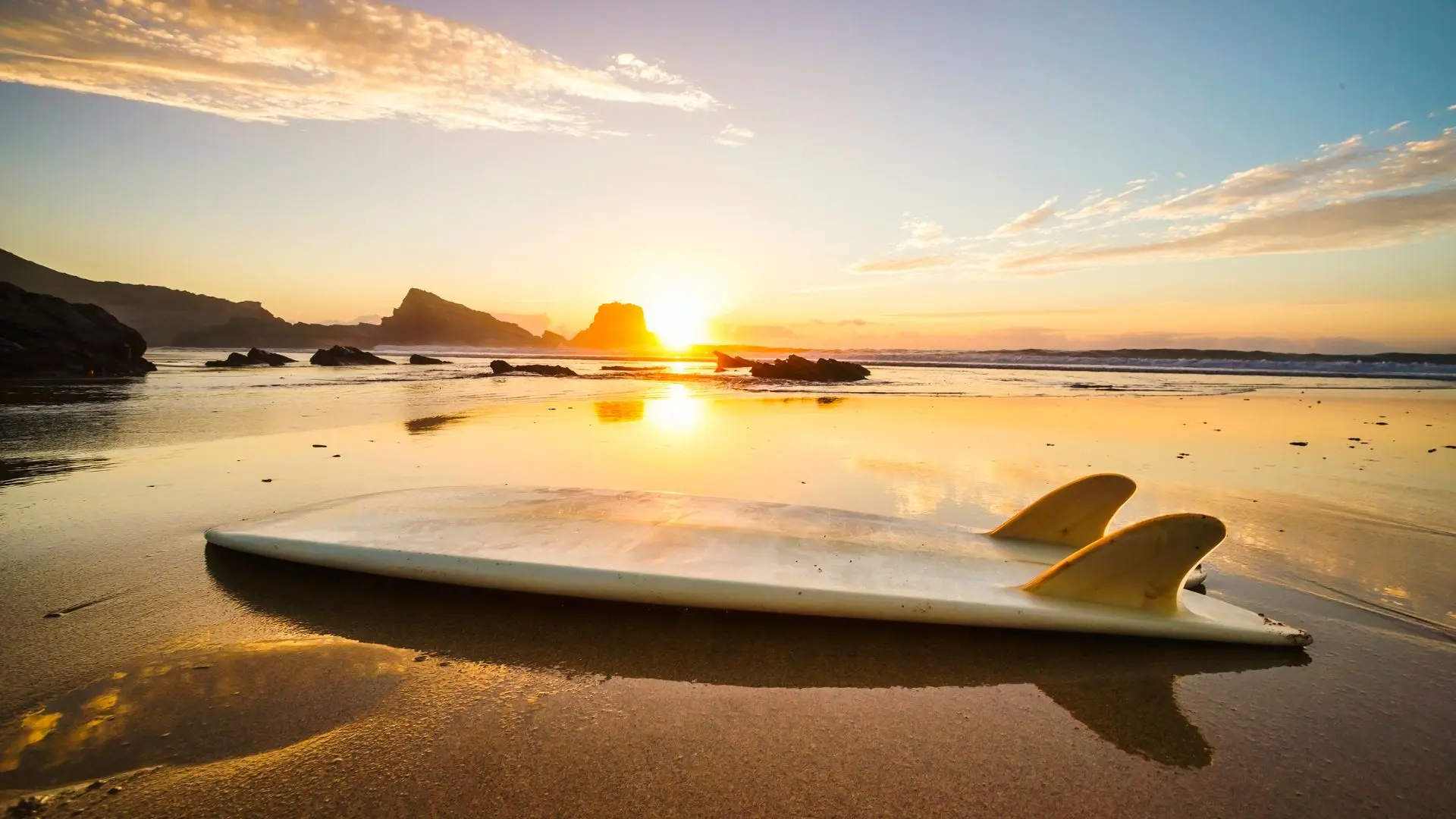 2025年】サーフボードを快適に持ち運ぼう！サーフボードケースの