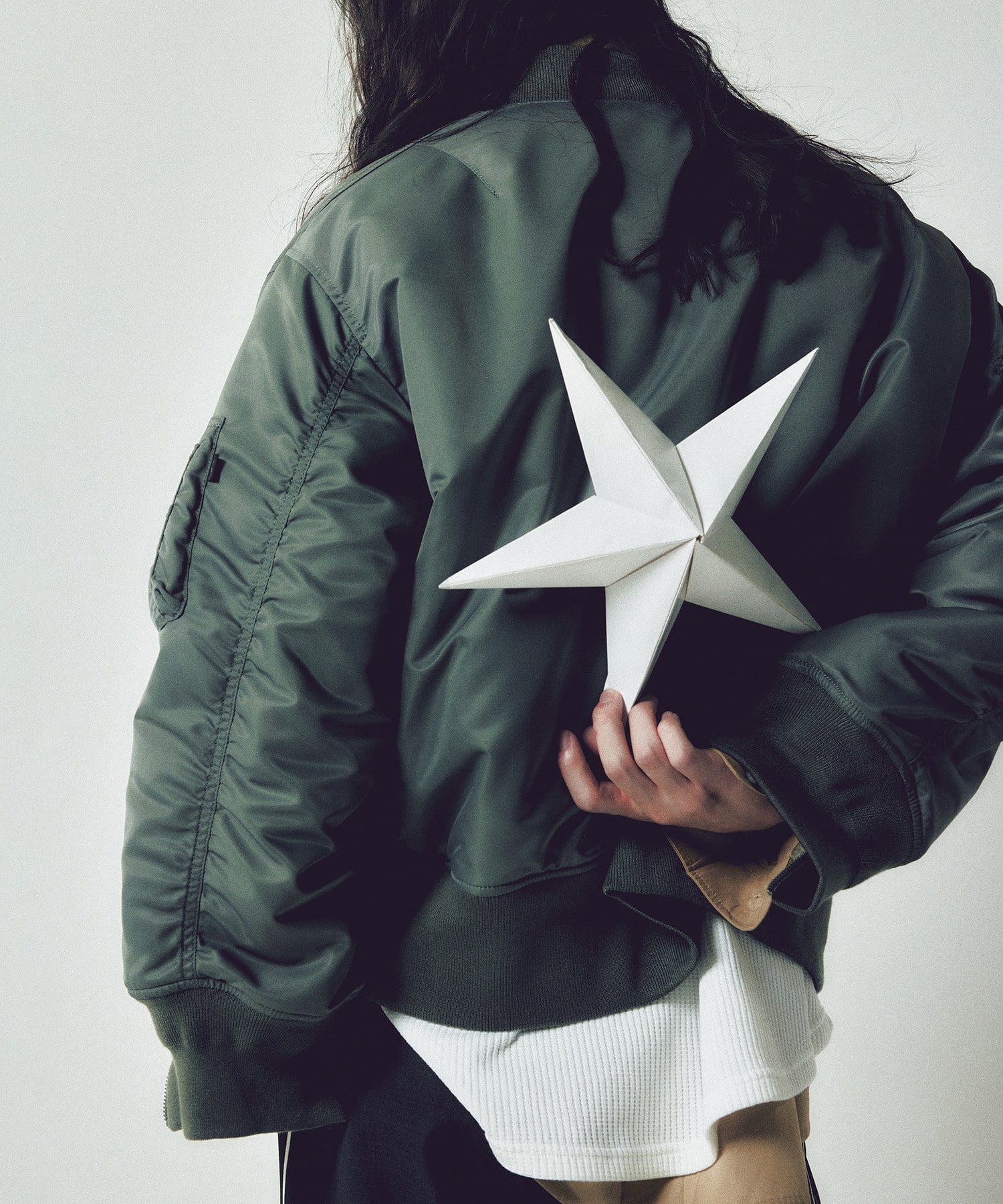 ALPHA INDUSTRIES】REVERSIBLE MA-1 BOMBER JACKET｜CONVERSE TOKYO