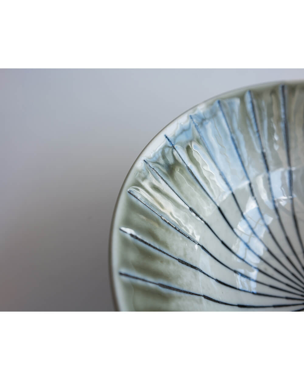 TOKUSA 織部吹 輪二重 8寸深鉢 -器市- | cocochi ｜ 家具と服と暮らし