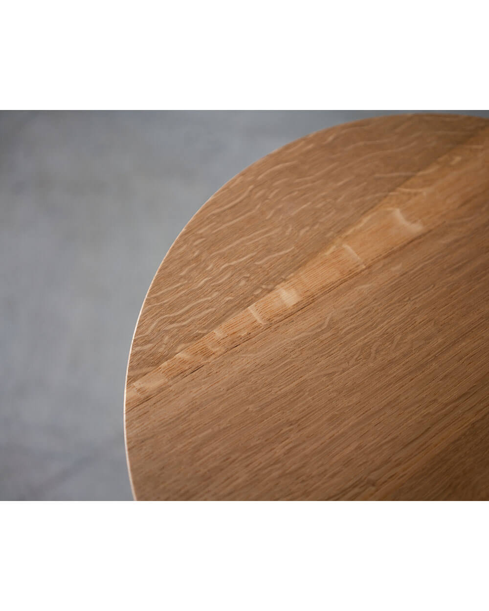 数量限定］サイドテーブル43 マル ナラ / オイル | cocochi ｜ 家具と