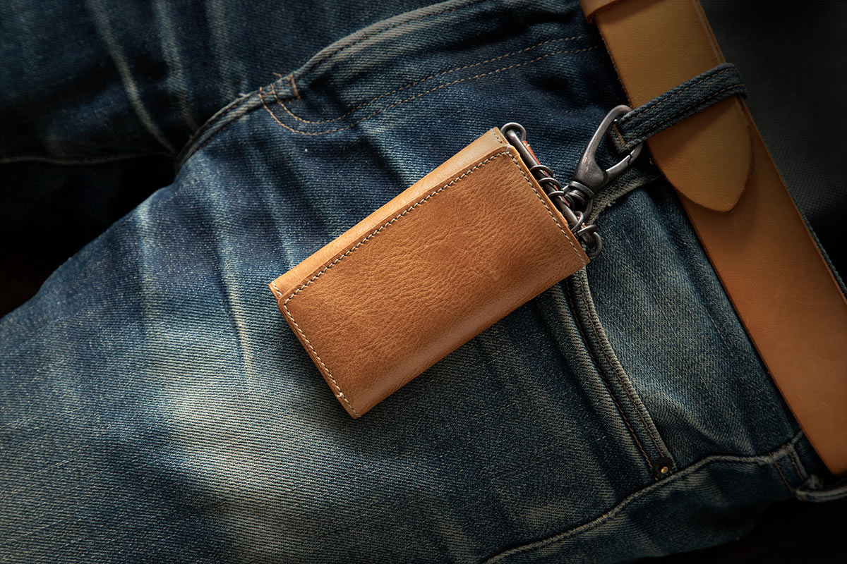 Curious キーケース[スマートキー] 8LO-1101 | CORBO. コルボ