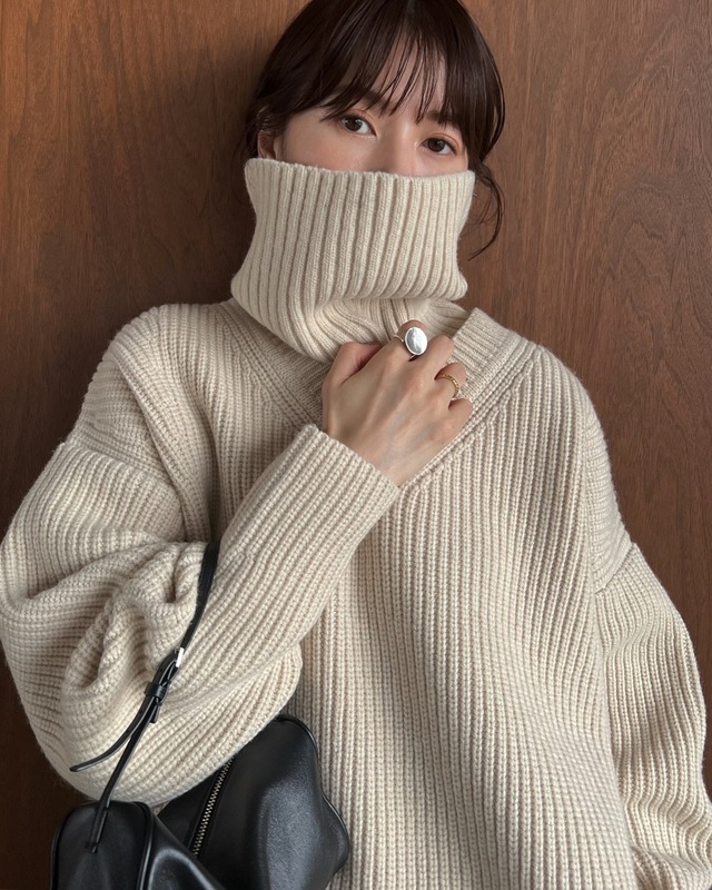 松本恵奈のMUST BUY- 10月25日（火）発売の”2WAY NECK WARMER KNIT