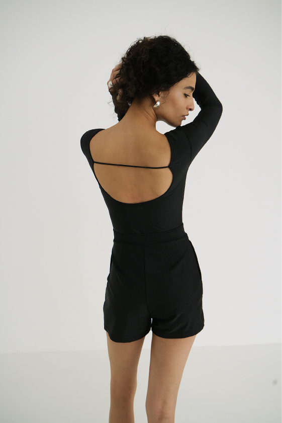 1/24(金)からスタートするラッシュガードシリーズ先行予約アイテムをご