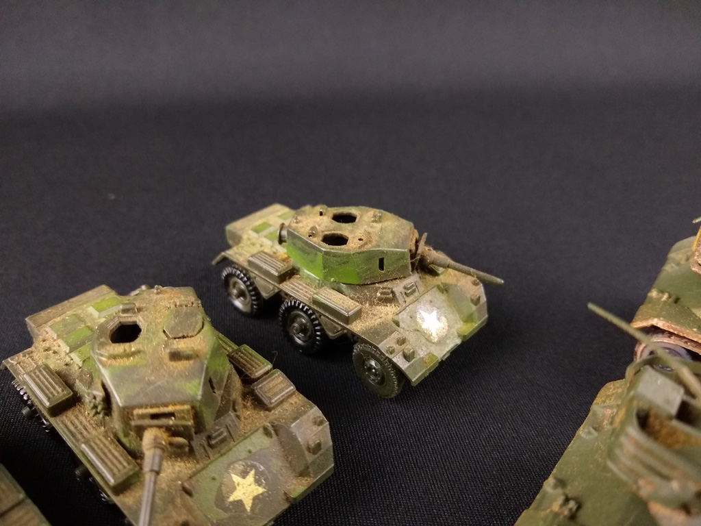 Roco Minitanks Lot — Assorted Units (x12) (v) – Cyborg One