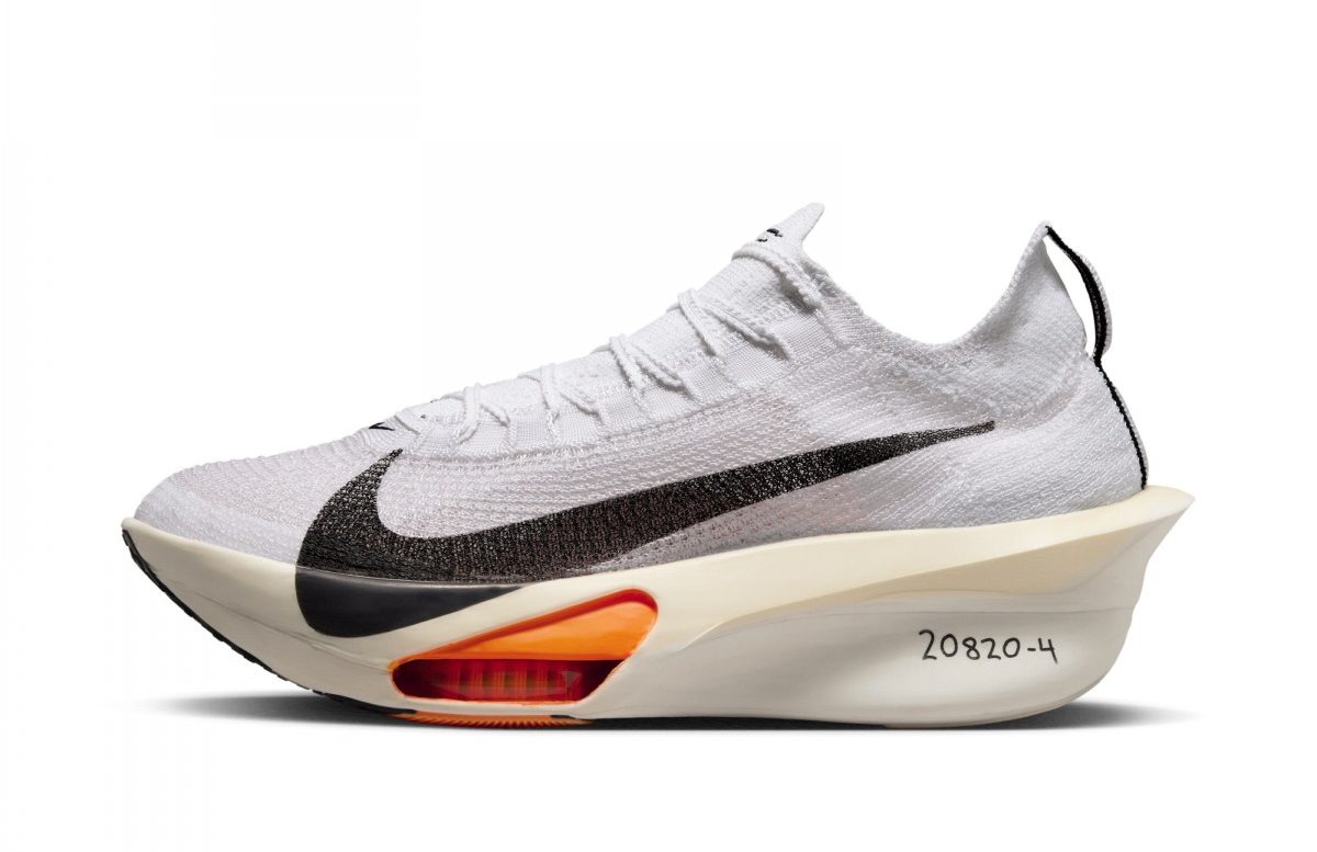 ナイキ】新作「アルファフライ 3」発表。マラソン世界新記録を樹立した