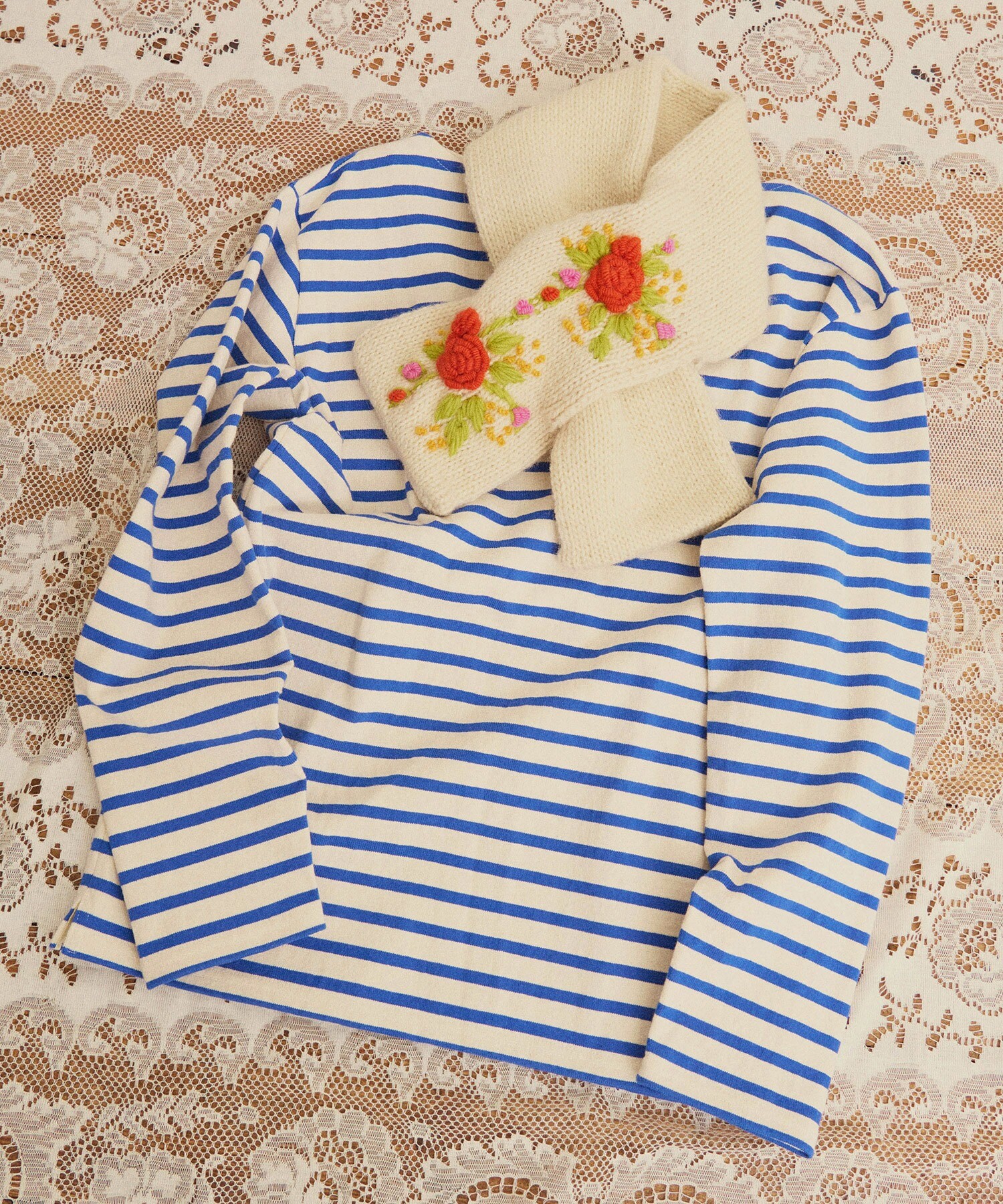 AMBIDEX Store ○【WEB別注】ネパールハンドニット 刺繍マフラー(F