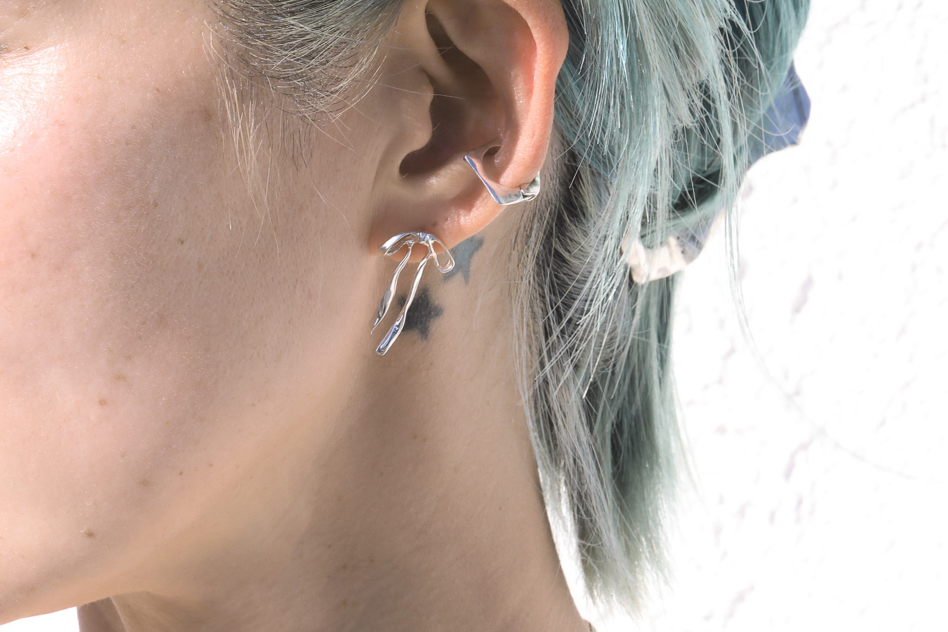 マリポサ ディア ピアス - PLUIE：プリュイ / ユエリーニュ 『公式』web