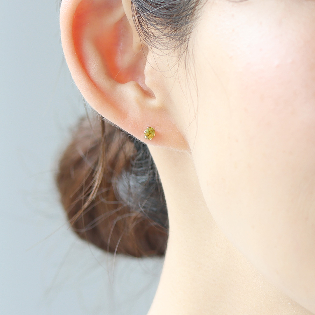 ビズー公式】スフェーン K18/PT ピアス(片耳)・アミーユ | 希少石