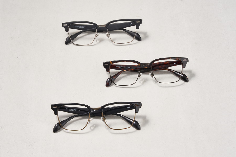 スタイリッシュで知的な印象を演出するサーモントフレーム/CLASSIC