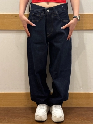 大人気 スーパーバギーデニム】のスタイリング | Gap公式オンラインストア