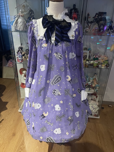 Halloween Treats Special Limited Color OP by Angelic Pretty