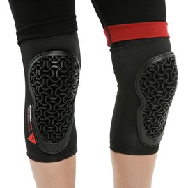 SCARABEO PRO KNEE GUARDS - ダイネーゼジャパン | Dainese Japan