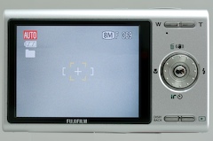 新製品レビュー】富士フイルム「FinePix Z100fd」