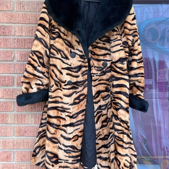 Jackets & Coats | Vintage Faux Fur Tiger Coat | Poshmark