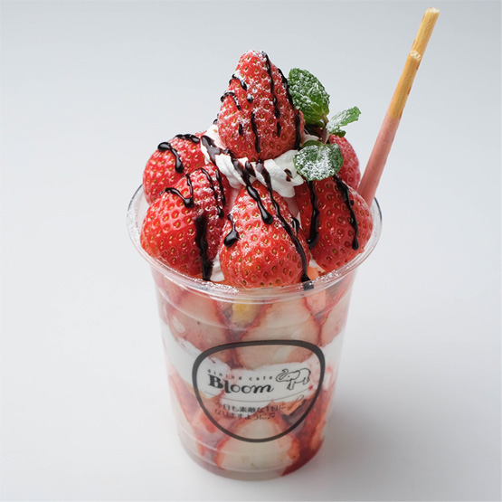 期間限定＞いちごパフェ！ | Bloom infomation