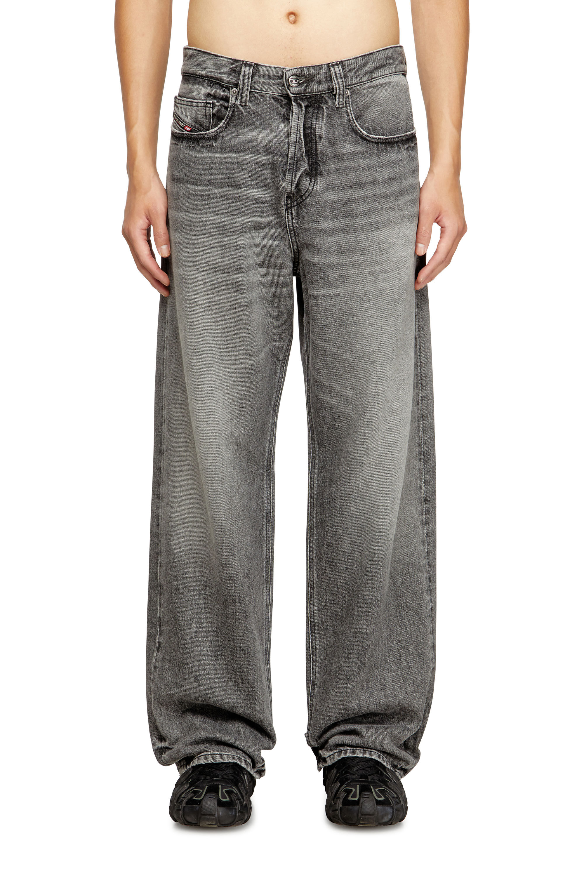 Men's Relaxed Jeans | Grey | Diesel 2001 D-Macro