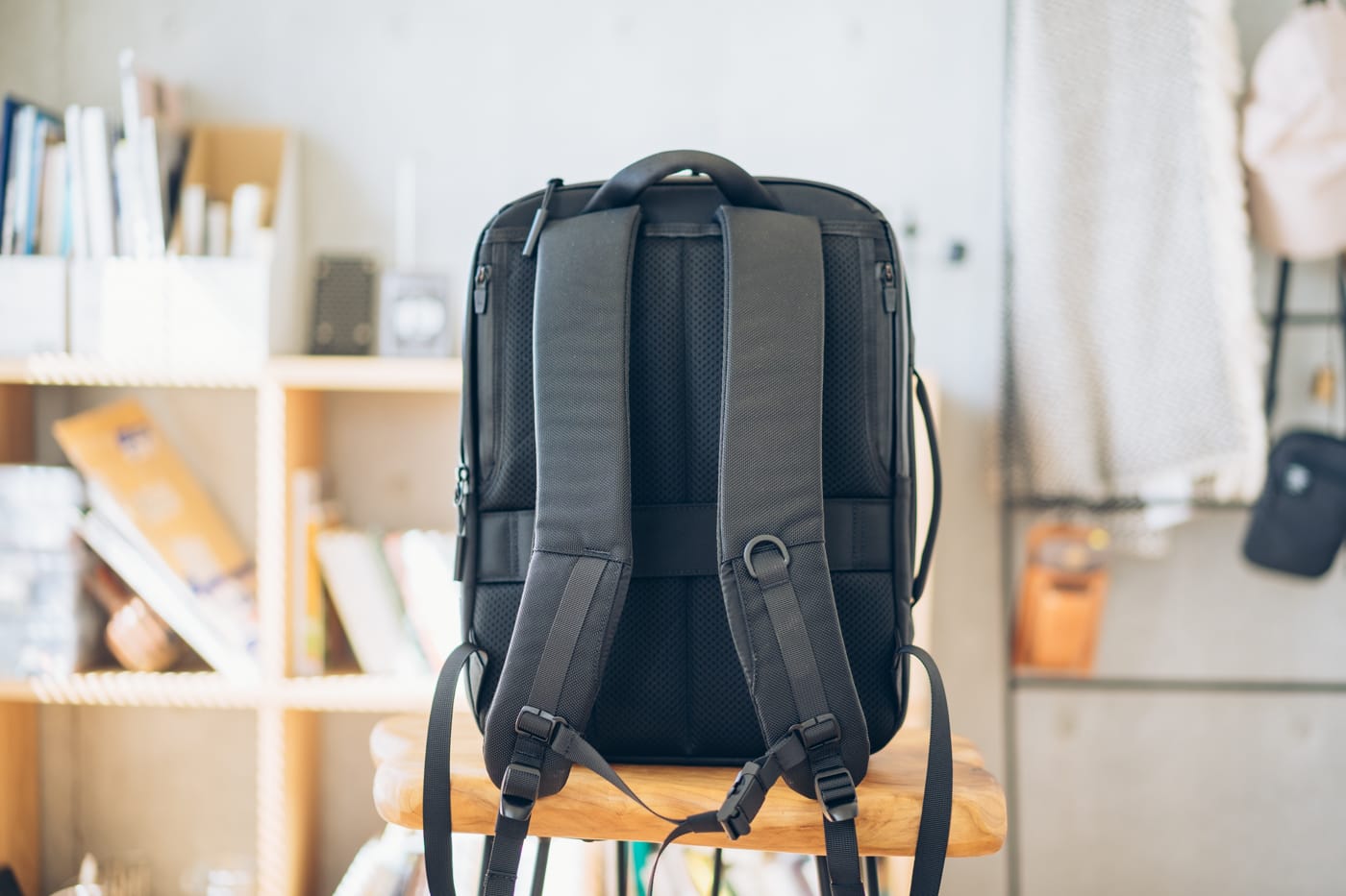 Ergofinite THE TOKYO TECHPACK レビュー！ミニマルな外観と計算し尽く