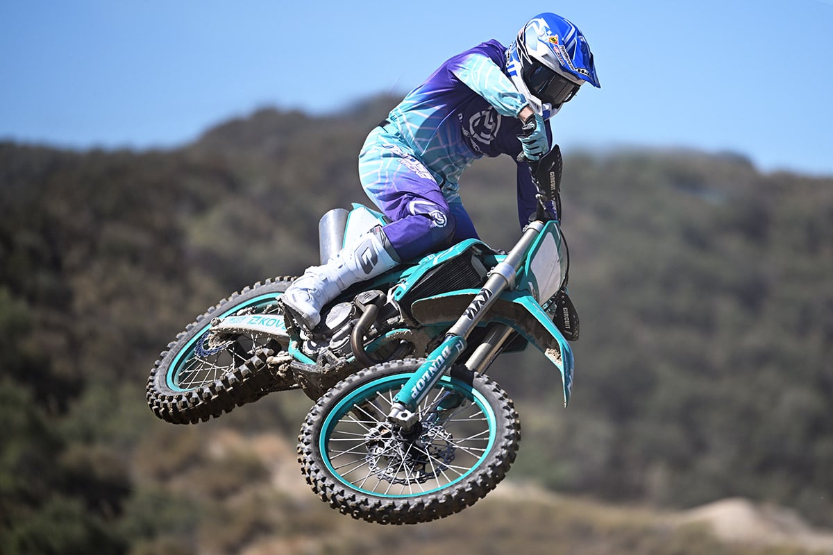 2026年型KOVE MX450の試乗レポート - ダートバイクマガジン