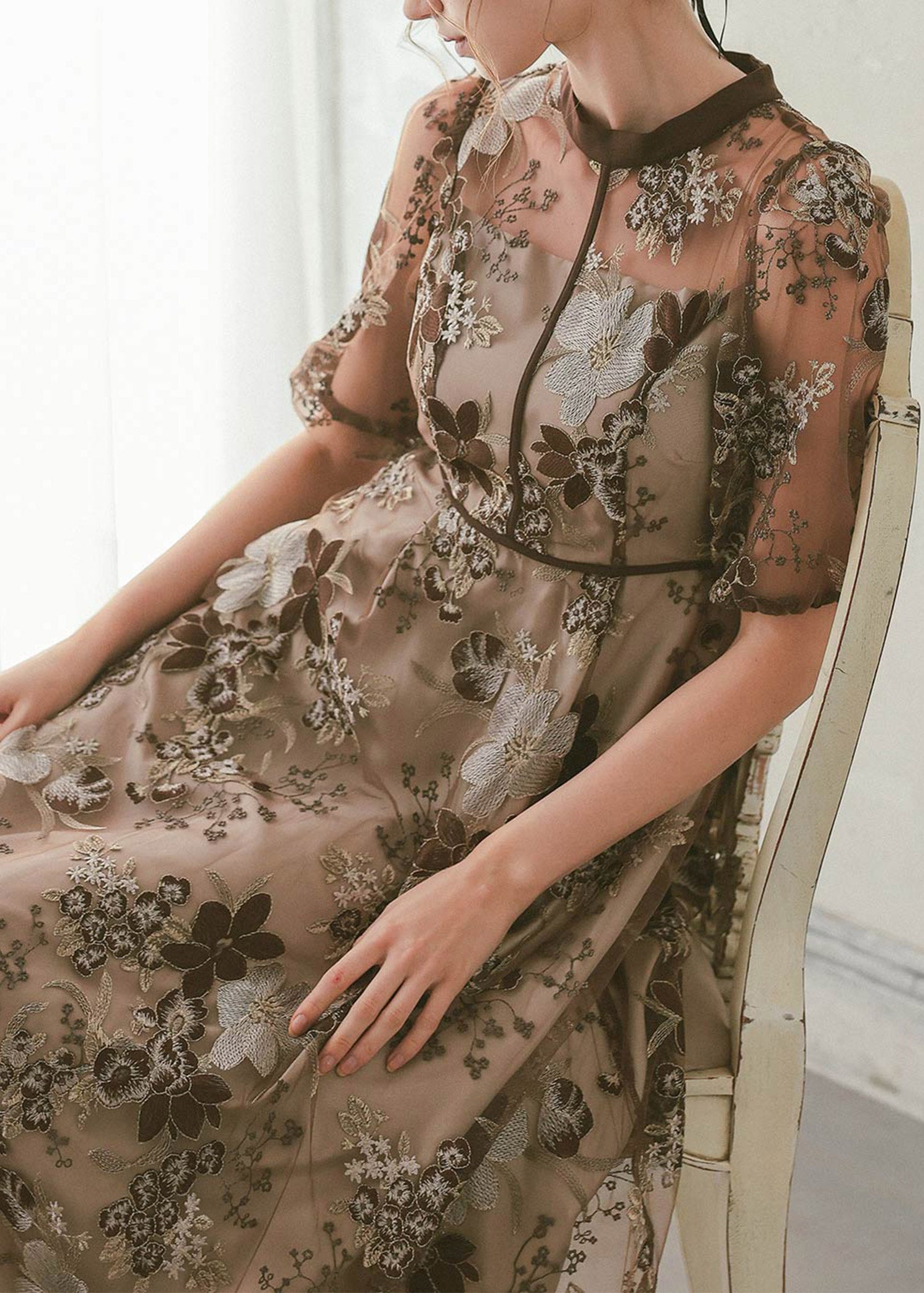 フラワーエンブロイダリードレス|DorryDoll