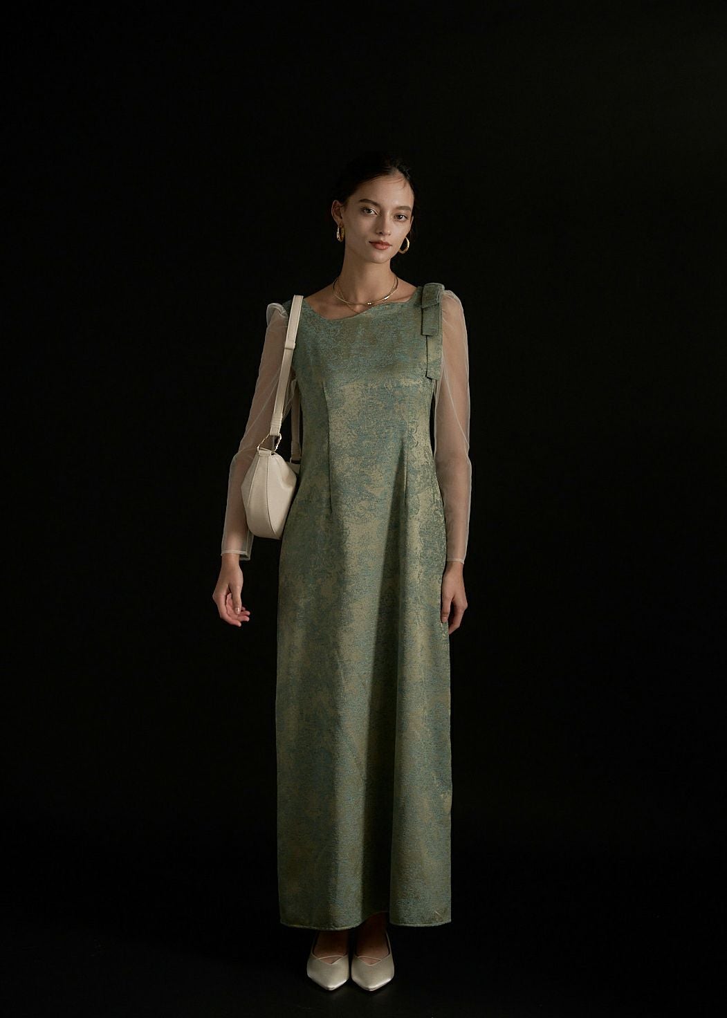 Shoulder ribbon jacquard dressのドレス|Dorry Doll / LE'RURE