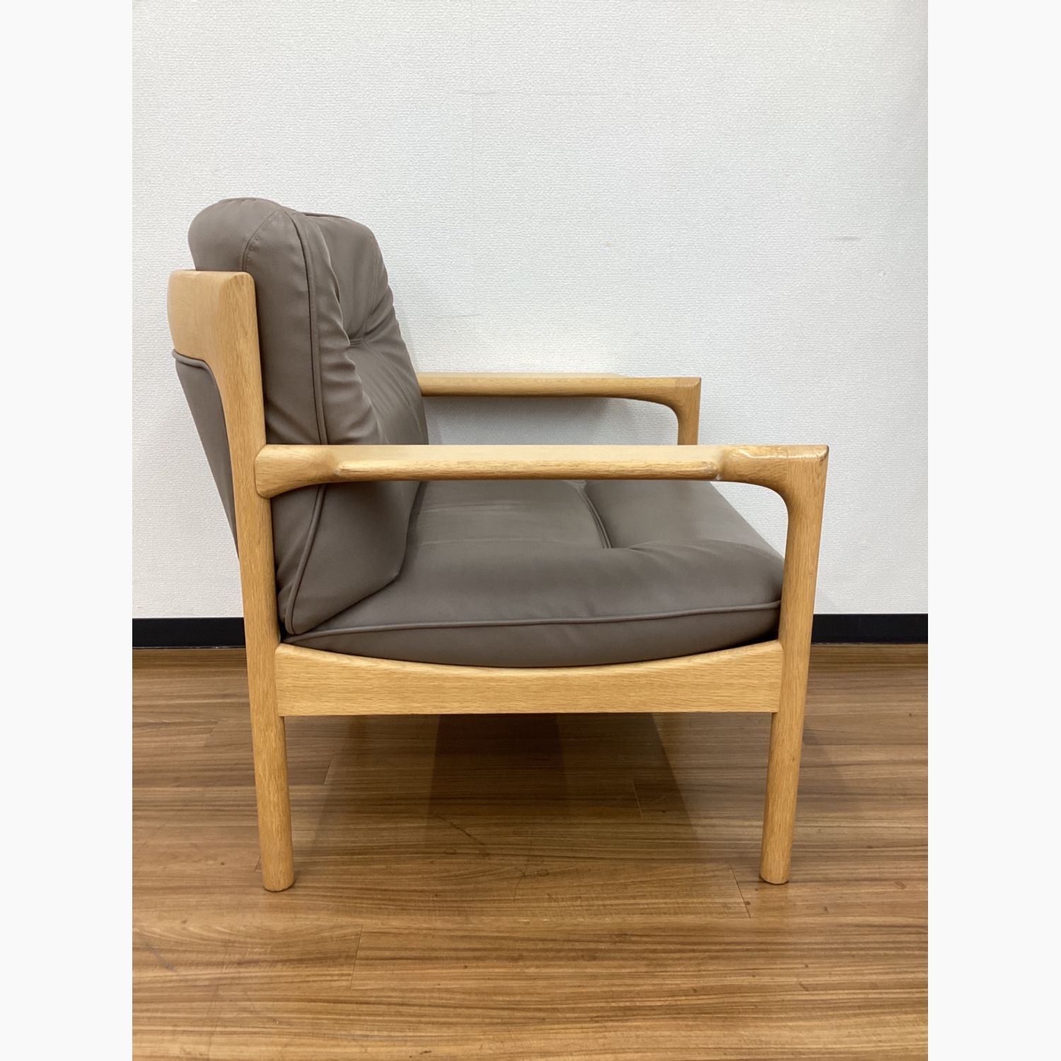 CONDE HOUSE (カンディハウス) チェア GOLFER 肘付 革/北海道ナラ材