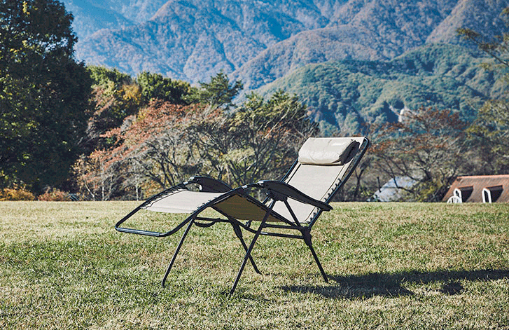キャンプやベランダで大活躍！インフィニティチェアで味わう極上の
