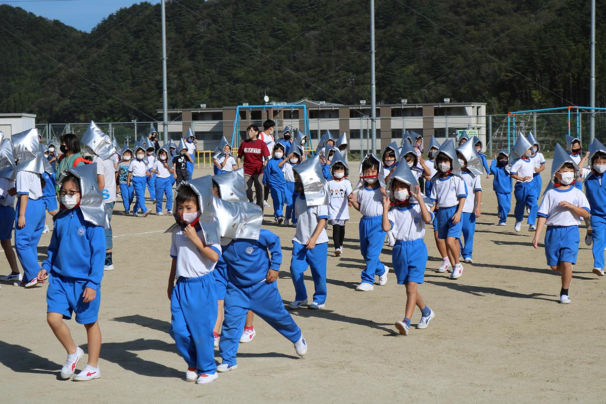 災害時は主体的な行動で命を守る 釜石東中・鵜住居小合同総合防災訓練