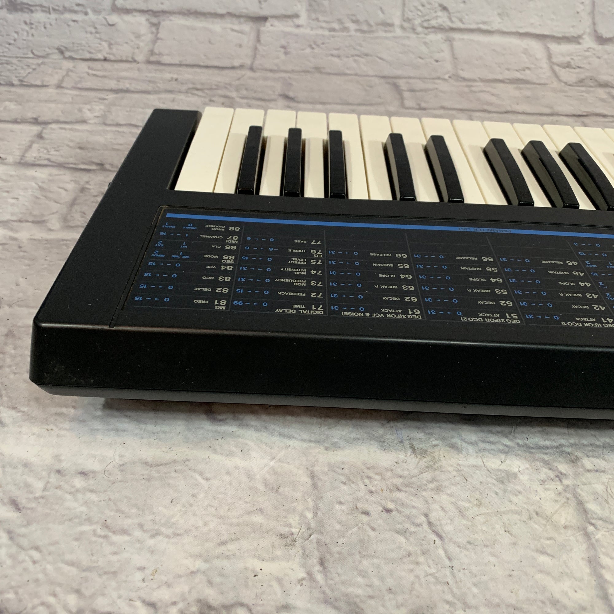 Korg Poly-800 II Analog Synthesizer - Evolution Music