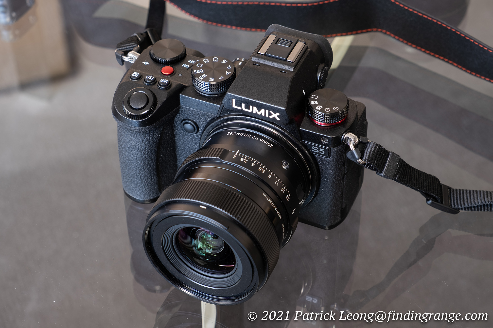 Sigma 20mm F2 DG DN Contemporary Lens Review - Finding Range