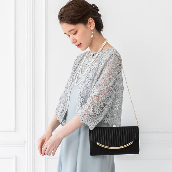 プリーツデザインのパーティーバッグ ・ブラック｜東京ソワール