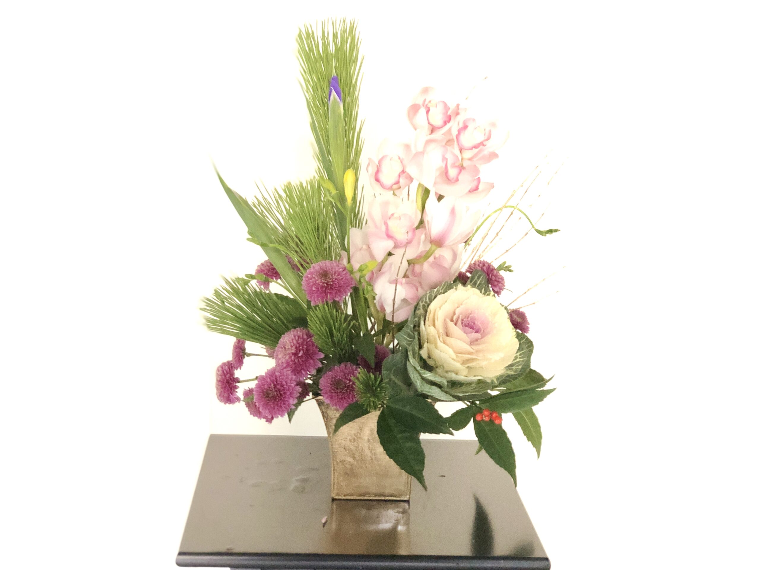 お正月用フラワーアレンジメント | お花選びのコンシェルジュ