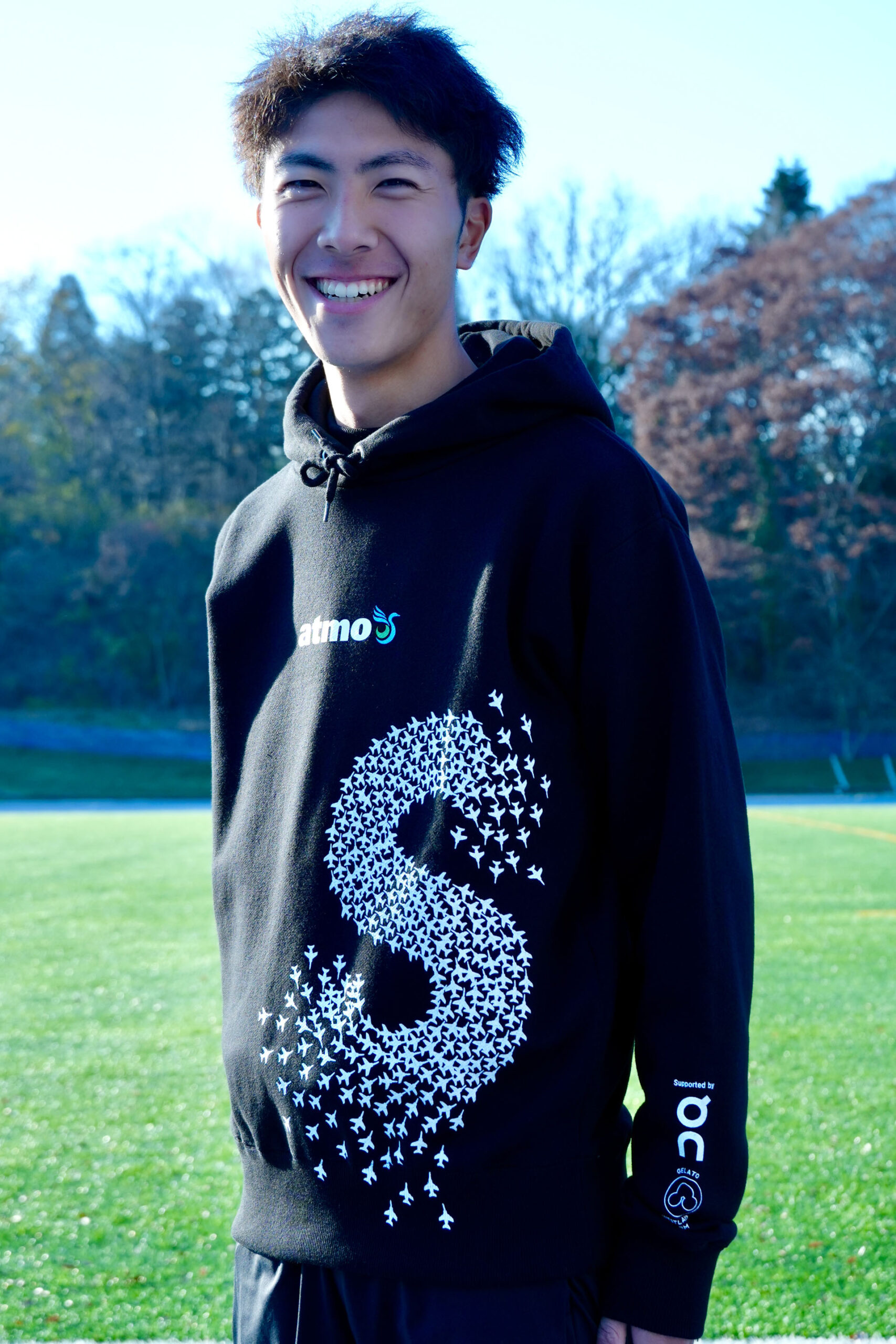 第100回箱根駅伝本選出場の駿河台大学駅伝部とatmosのコラボアイテムが