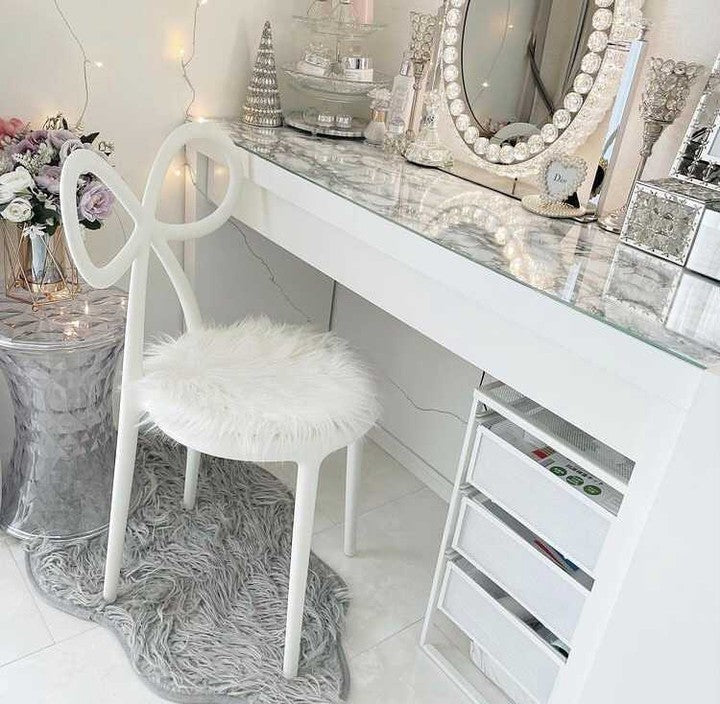ホワイトでまとめた、憧れを詰め込んだドレッサー | Francfranc