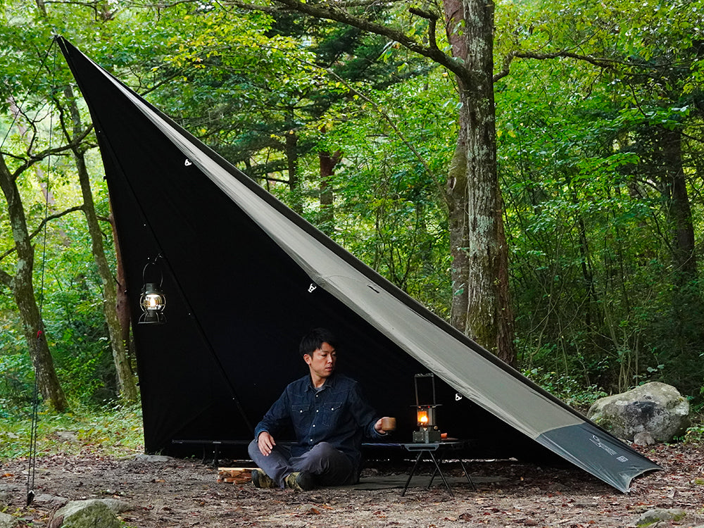 ポリエステル スクエアタープ 4m×4m ブラックコーティング 遮光率90