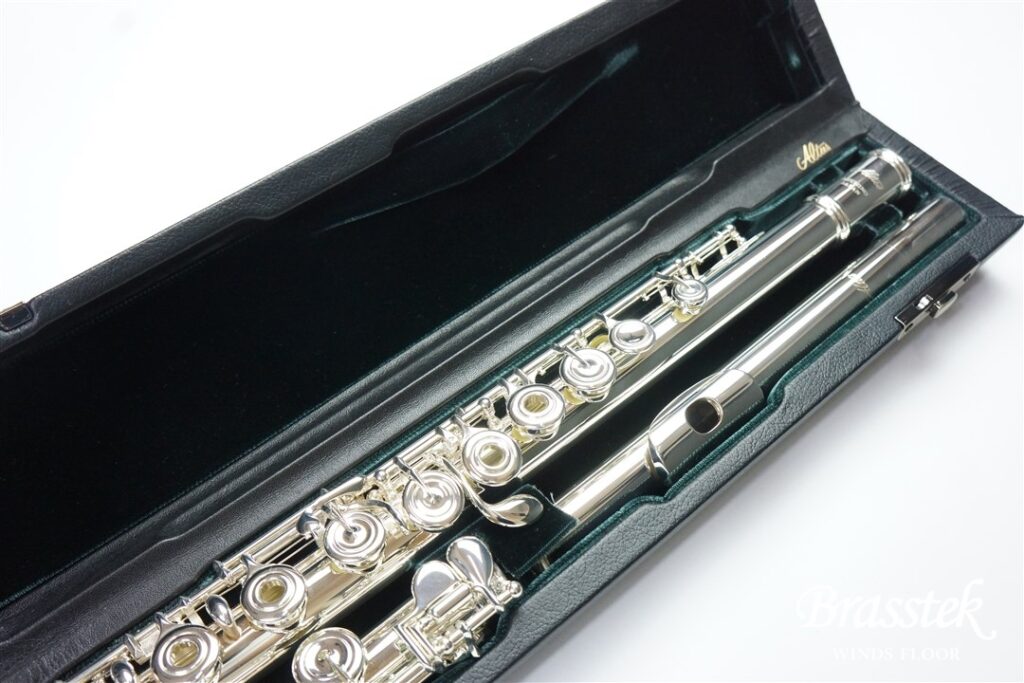Altus Flute(アルタスフルート)ならではの入門モデル - 管楽器専門店