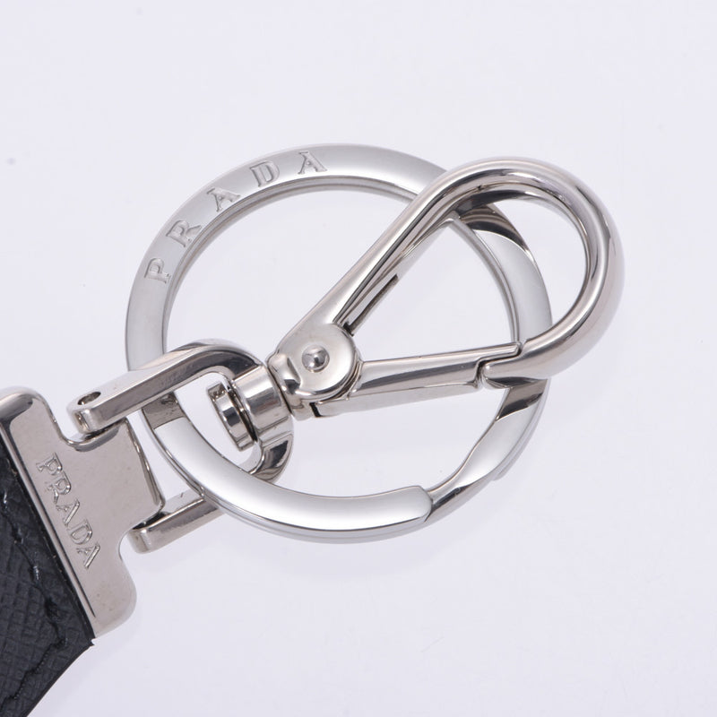 プラダ三角ロゴ金具 バッグチャーム 黒 シルバー金具 ユニセックス