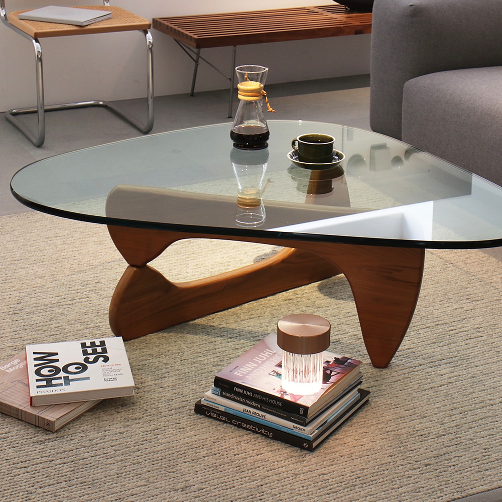 改めて知りたい “イサムノグチ コーヒーテーブル”のはなし｜H.L.D.