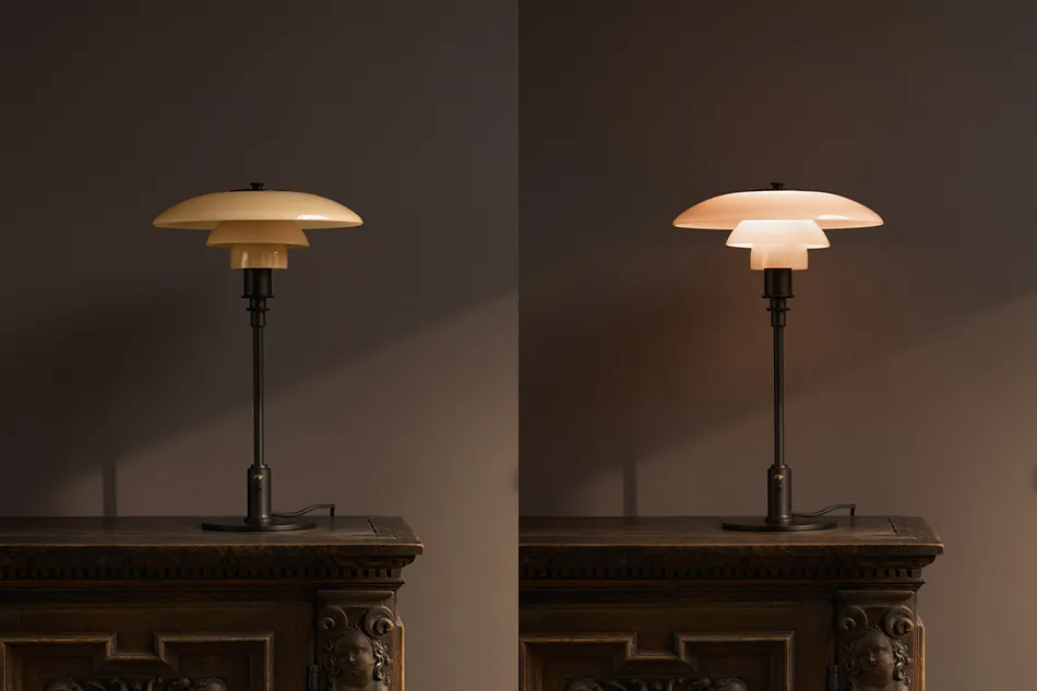 2025年限定】PH 3/2 Dusty Terracotta Table Lamp / Louis Poulsen