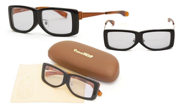 天空の城ラピュタ』グッズから、「ムスカ大佐 サングラス」と「パズ