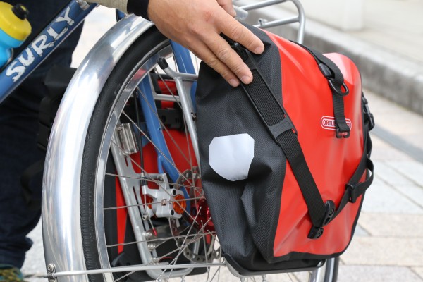 実験！オルトリーブの完全防水パニアバッグがどれだけ素晴らしいのか