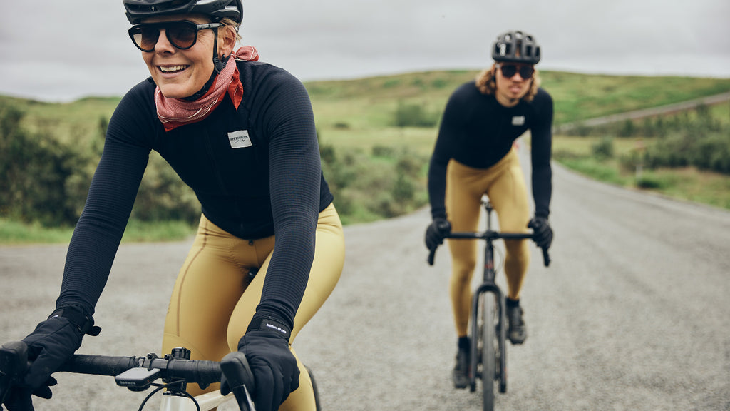 lara_wmn_black_slider_1920x108