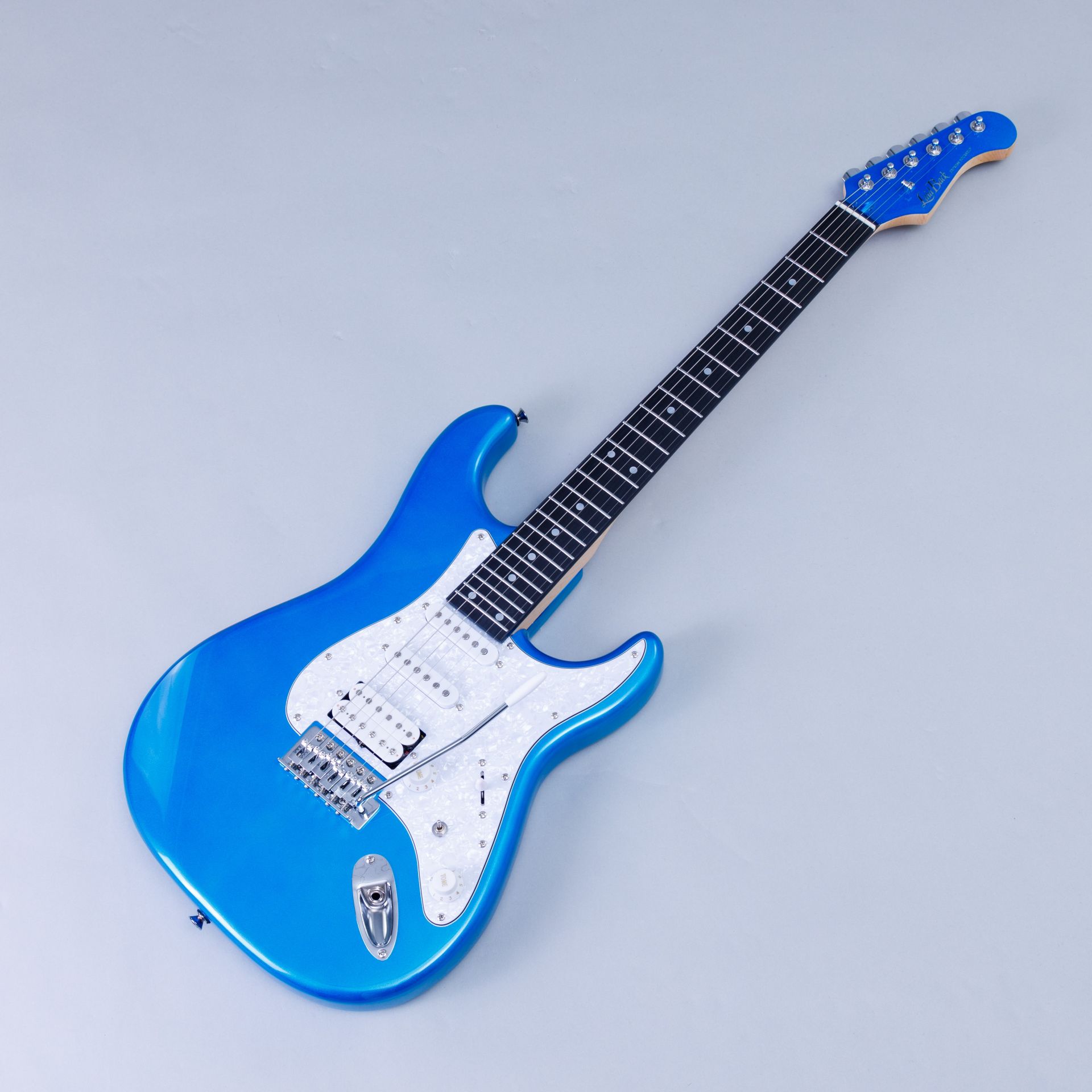 エレキギター】Laid Back LST-3HZ｜638mmスケール、ロック式ペグの採用