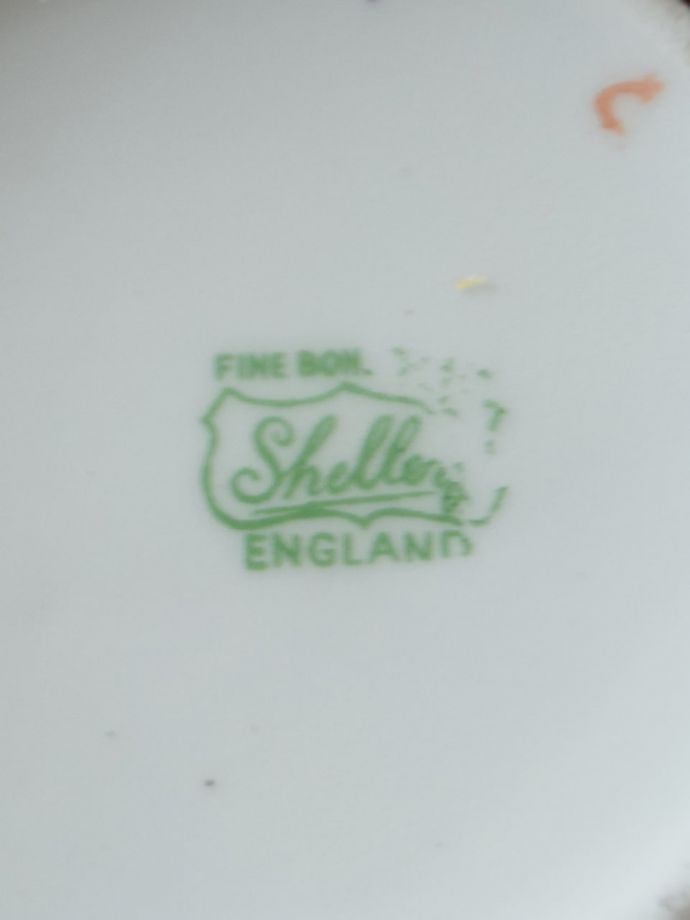 シェリー窯のアンティークカップ＆ソーサー、お花模様のデミタスカップ