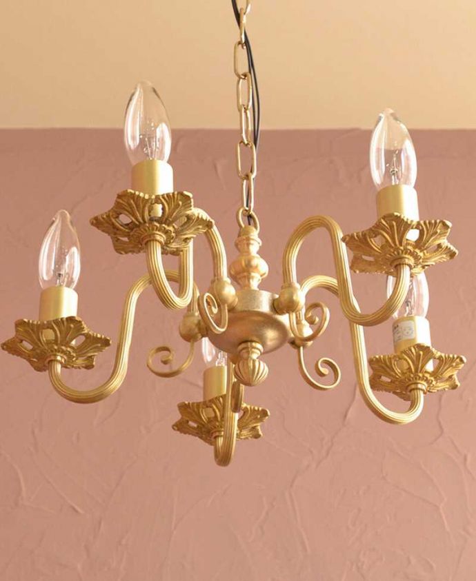 アンティーク風の真鍮製シャンデリア（5灯・電球なし）(cr-515-g