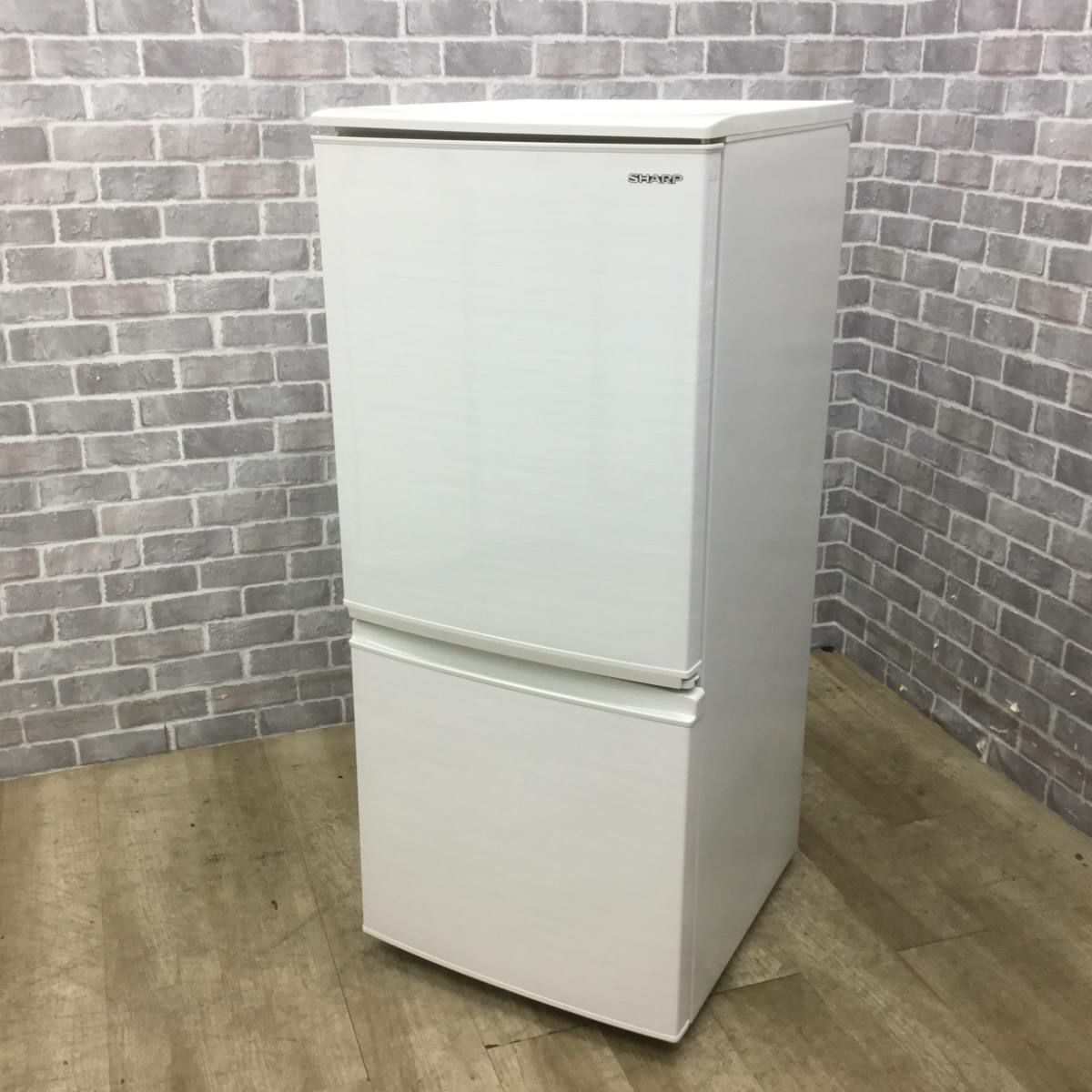 シャープ 冷蔵庫 2ドア 137L どっちもドア SJ-D14F-W 2020年製